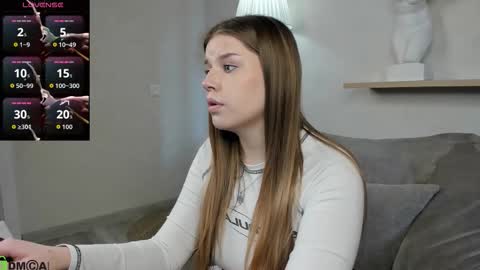 Snapshot of m1ss_wendy chatting on February 12, 2026, 8:42 am Amber online show from February 12, 2026, 8:42 am