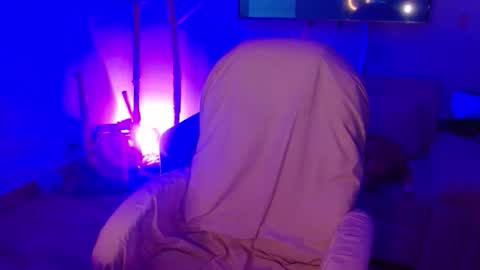 Snapshot of m33li chatting on February 11, 2026, 2:49 am Meli online show from February 11, 2026, 2:49 am