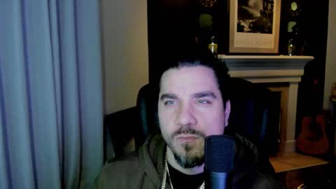 Snapshot of m4ck764561 chatting on February 23, 2025, 3:02 am m4ck online show from February 23, 2025, 3:02 am