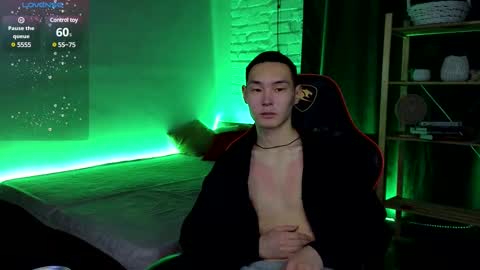 Snapshot of m_jasper chatting on January 29, 2025, 10:01 pm Jasper online show from January 29, 2025, 10:01 pm