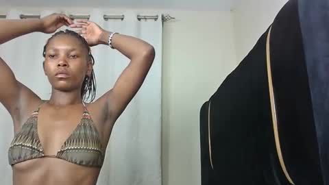 m_pretty_p online show from December 11, 2024, 4:49 am