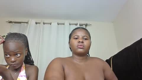 m_pretty_p online show from December 16, 2024, 4:34 am