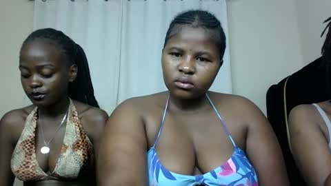 m_pretty_p online show from December 18, 2024, 4:53 am