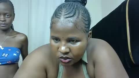 m_pretty_p online show from January 21, 2025, 8:11 pm