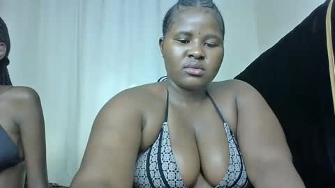 m_pretty_p online show from January 22, 2025, 11:12 am