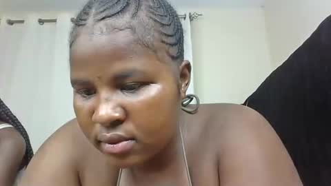 m_pretty_p online show from January 23, 2025, 7:43 am