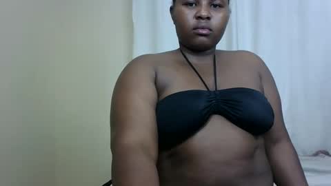 m_pretty_p online show from January 26, 2025, 4:41 am