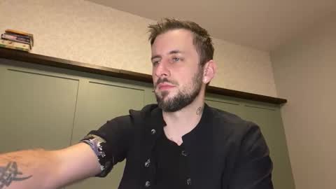 Snapshot of m_stephen chatting on February 12, 2026, 4:29 am m_stephen online show from February 12, 2026, 4:29 am