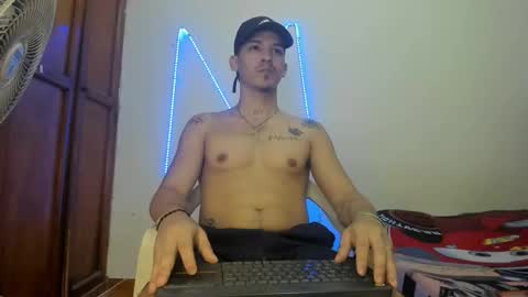 Snapshot of maaster420 chatting on October 13, 2025, 7:47 pm itgram pezlo josue online show from October 13, 2025, 7:47 pm