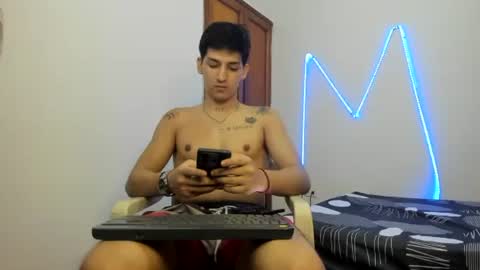 Snapshot of maaster420 chatting on November 16, 2025, 1:39 pm itgram pezlo josue online show from November 16, 2025, 1:39 pm