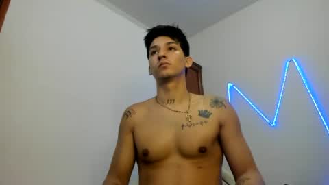 Snapshot of maaster420 chatting on November 17, 2025, 1:44 am itgram pezlo josue online show from November 17, 2025, 1:44 am