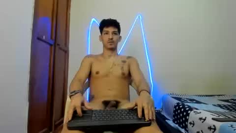 Snapshot of maaster420 chatting on November 30, 2025, 1:15 pm itgram pezlo josue online show from November 30, 2025, 1:15 pm