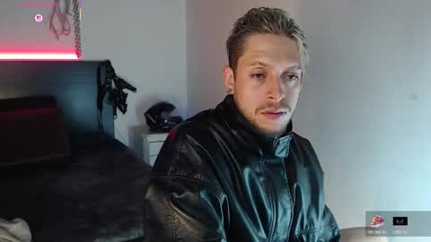 Snapshot of maaxxxrider chatting on November 2, 2025, 5:43 am YES MASTER  online show from November 2, 2025, 5:43 am