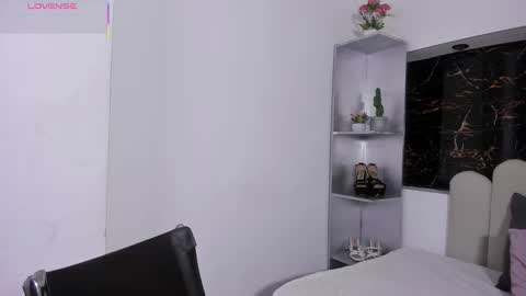 Mazikeen  online show from October 28, 2025, 8:29 am