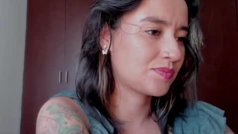 Maca online show from November 7, 2025, 2:06 pm