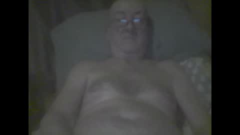 macbewdekan25 online show from February 9, 2025, 12:41 pm