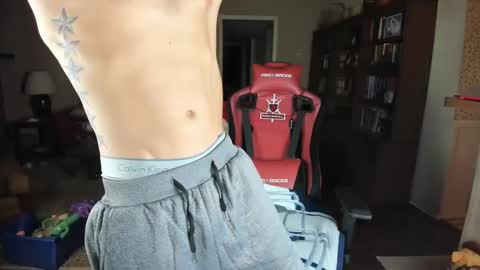 Snapshot of machinecumkelly69 chatting on January 24, 2025, 2:18 am machinecumkelly69 online show from January 24, 2025, 2:18 am