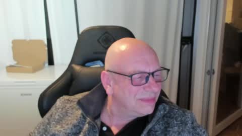 Andy online show from April 15, 2026, 10:32 pm