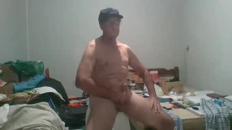 Snapshot of machoalex chatting on March 1, 2025, 10:34 am MACHOLIVRE online show from March 1, 2025, 10:34 am