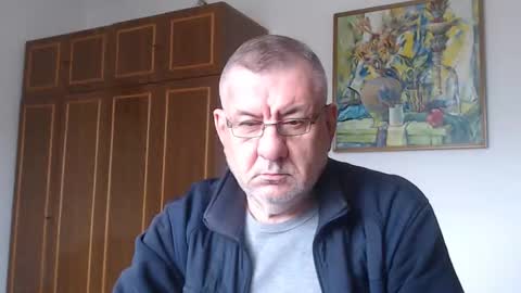 Macho online show from October 8, 2025, 10:24 am