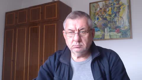 Macho online show from October 26, 2025, 1:17 pm