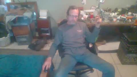 Snapshot of mackdog1369 chatting on December 31, 2024, 9:06 pm mackdog1369 online show from December 31, 2024, 9:06 pm
