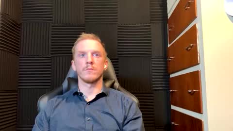 Snapshot of macsheridan chatting on February 24, 2026, 12:52 am Mac online show from February 24, 2026, 12:52 am