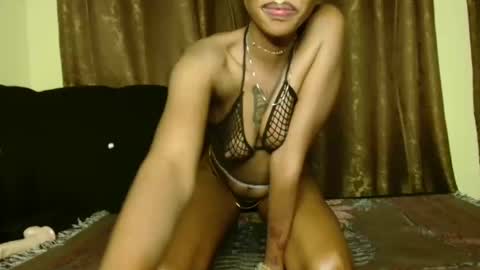 Snapshot of madamcoco chatting on January 11, 2025, 1:53 pm queency online show from January 11, 2025, 1:53 pm