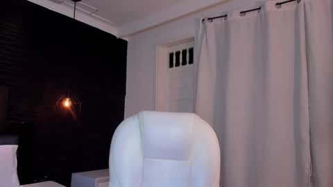  madame lilith  online show from January 16, 2026, 11:14 am