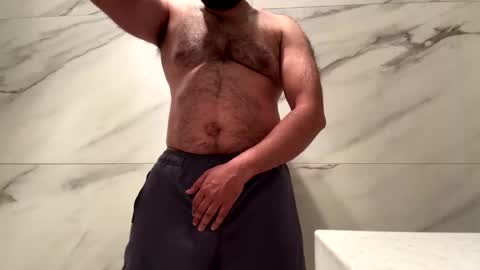 madbuz02 online show from November 8, 2025, 1:33 pm