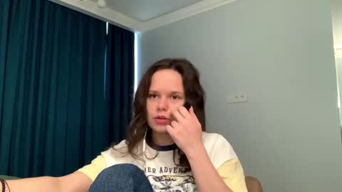 Snapshot of maddieuebersax chatting on March 18, 2026, 8:50 am Alice online show from March 18, 2026, 8:50 am