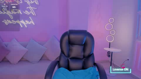 Maddison online show from November 27, 2025, 5:20 am