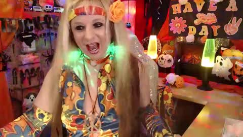 Snapshot of maddisonrae76 chatting on October 30, 2025, 12:56 am MaddisonRae online show from October 30, 2025, 12:56 am