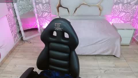 maddisson_tay online show from May 22, 2026, 12:00 pm