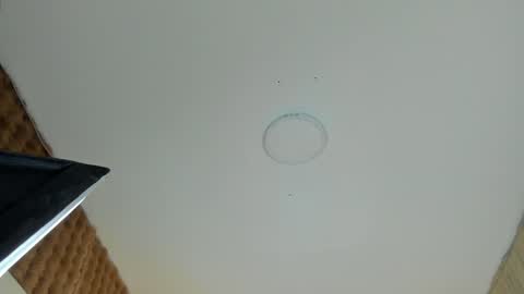 Maddy Please help me with your thumbs up its important online show from January 21, 2025, 11:34 pm