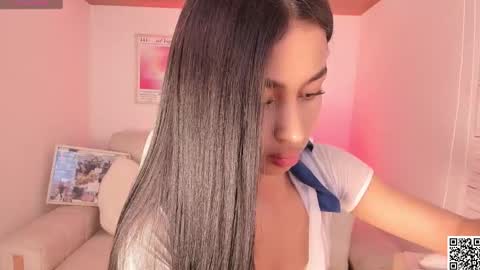 Snapshot of maddy_bronw chatting on September 12, 2025, 10:32 pm Maddy online show from September 12, 2025, 10:32 pm
