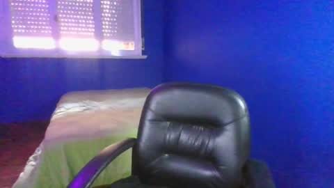 Snapshot of maddy_paris69 chatting on March 12, 2025, 6:11 pm Paris online show from March 12, 2025, 6:11 pm