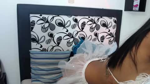 Maddy Parker  online show from December 9, 2024, 5:51 am