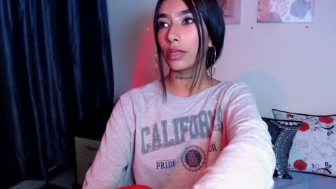 Maddy Parker  online show from February 5, 2025, 9:36 am