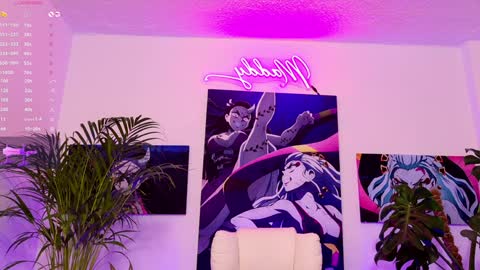 Snapshot of maddy_uwu chatting on December 5, 2024, 8:55 am maddy_uwu online show from December 5, 2024, 8:55 am