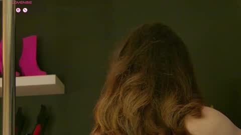 Snapshot of maddyheart chatting on December 18, 2025, 5:46 am Maddy online show from December 18, 2025, 5:46 am