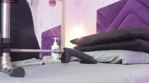 Snapshot of maddyjohnsonn chatting on January 13, 2026, 12:10 pm maddyjohnsonn online show from January 13, 2026, 12:10 pm