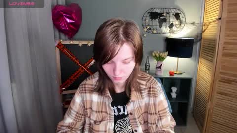 Snapshot of madelaines chatting on October 21, 2025, 9:10 am madelaines online show from October 21, 2025, 9:10 am