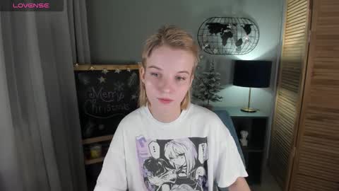 Snapshot of madelaines chatting on December 20, 2025, 8:43 am madelaines online show from December 20, 2025, 8:43 am