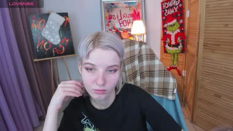 Snapshot of madelaines chatting on January 6, 2026, 10:19 am madelaines online show from January 6, 2026, 10:19 am