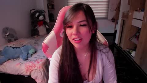 Emily     Only Fans  online show from November 25, 2025, 10:10 pm