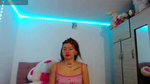 Snapshot of madelen_2 chatting on May 14, 2026, 9:32 pm madelen_2 online show from May 14, 2026, 9:32 pm