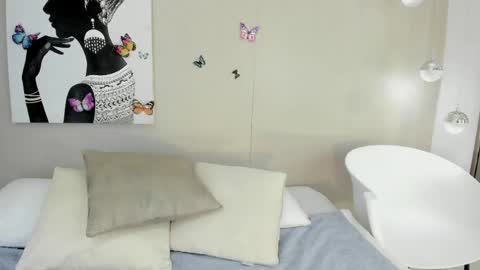 Snapshot of madeline_jhones chatting on May 5, 2026, 1:52 pm Madeline online show from May 5, 2026, 1:52 pm
