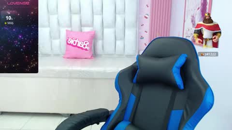 Madhison  online show from March 8, 2025, 1:28 am