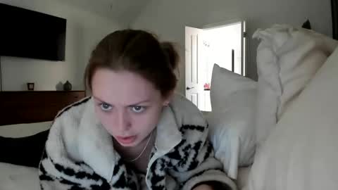 Snapshot of madirose69 chatting on February 25, 2026, 5:00 pm mari rose online show from February 25, 2026, 5:00 pm